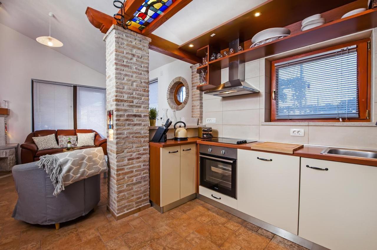 "Art House" Rovinj-Holiday, Holiday Home To Rent Ровиньско село Экстерьер фото
