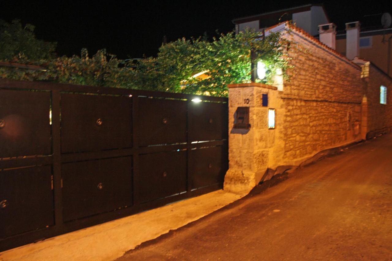 "Art House" Rovinj-Holiday, Holiday Home To Rent Ровиньско село Экстерьер фото