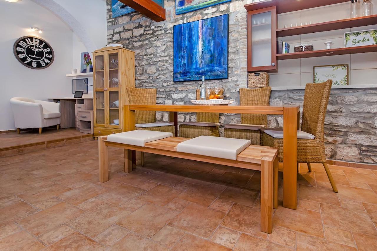 "Art House" Rovinj-Holiday, Holiday Home To Rent Ровиньско село Экстерьер фото